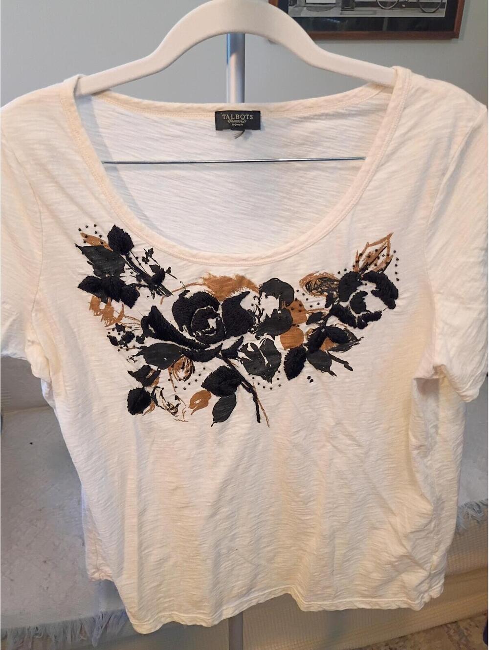 Talbots Woman Cream Floral Embroidered Short Sleeve Scoop Neck T-Shirt
